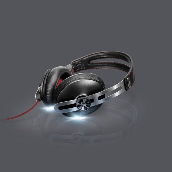 Over Ear Headphones - Picture 3 of 7